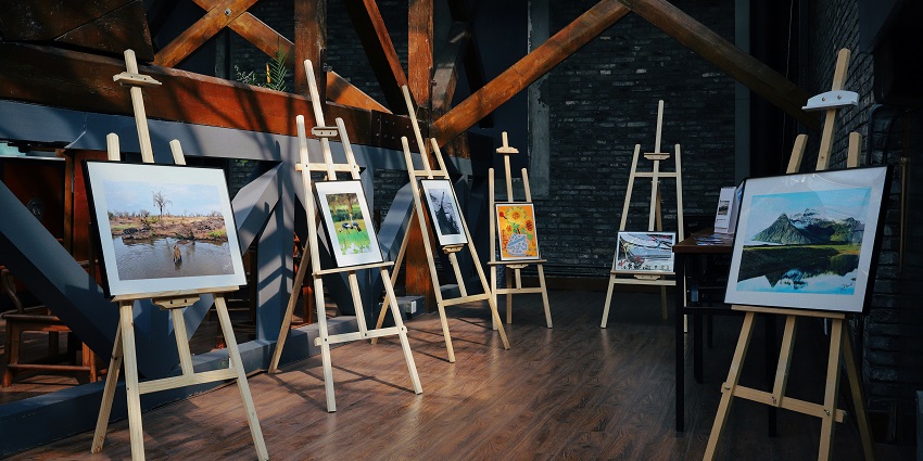 Witness exquisite Indian art, notable paintings, and antiques at the Kovalam Art Gallery.