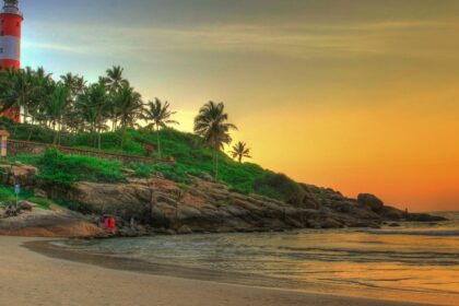 Kovalam Beach is the cleanest beach in this state and is one of the places to visit in Kerala