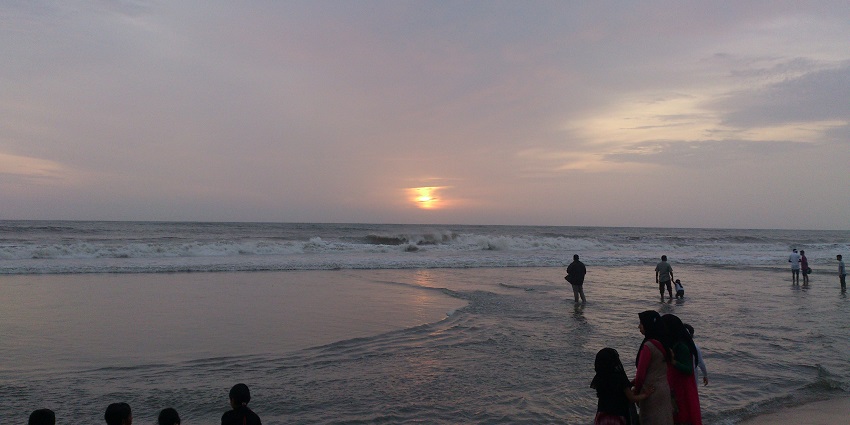 Relax at the shore of Kozhikode Beach, one of the serene spots near Pisharikavu Temple.