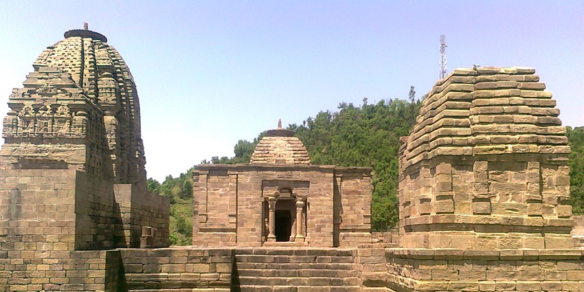 Amidst the forest of Jammu, explore the chain of ancient Hindu temples of Jammu and Kashmir