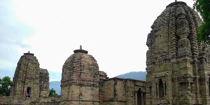 Krimchi Temples (or Pandava Temples) is a complex of seven ancient temples, near Manda Zoo.