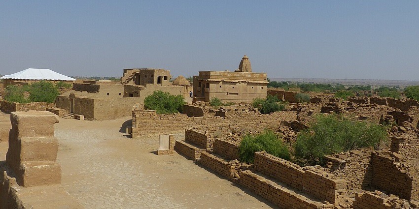 An abandoned village, Kuldhara Village, is one of the haunted places in India