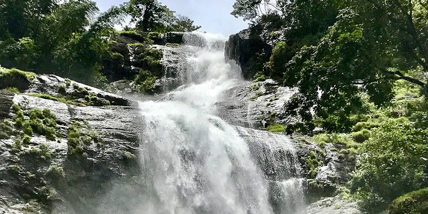 Witness Cheeyappara Waterfalls - one of the places to visit in Munnar with family.