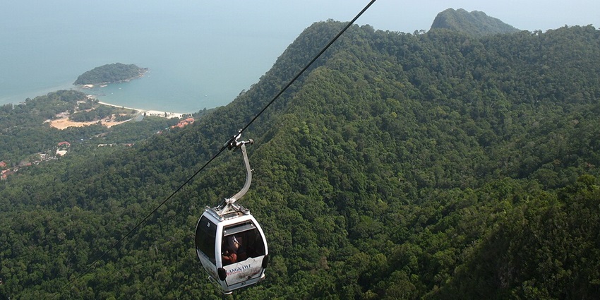 Riding the Langkawi cable car is one of the most adventurous things to do in Langkawi