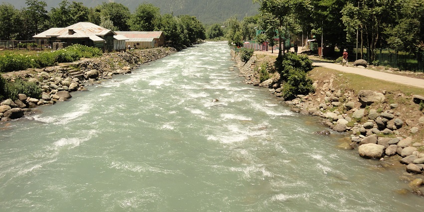 Lidder River is famous for river rafting and is a popular spot near this wildlife sanctuary