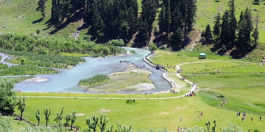 A stunning view of Betaab Valley, which is one of the places in Kashmir to visit in March