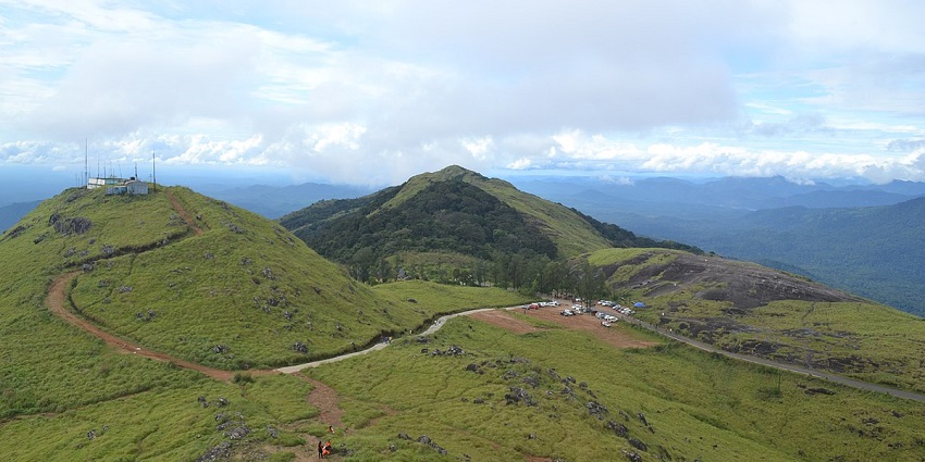 Ponmudi, a serene hill station, is one of the best places to visit in Kerala in May.