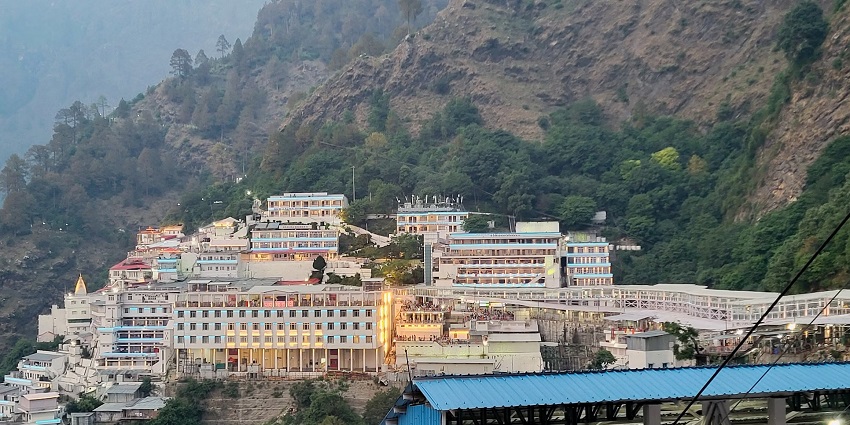 A breathtaking view of Vaishno Devi Temple (the main Bhawan) amidst mountains and trees