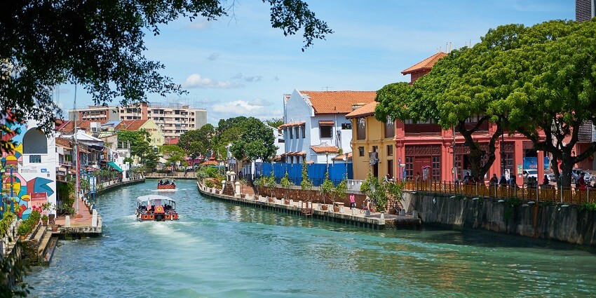 If you are history buff, exploring this historical city, Malacca, must be on your list.