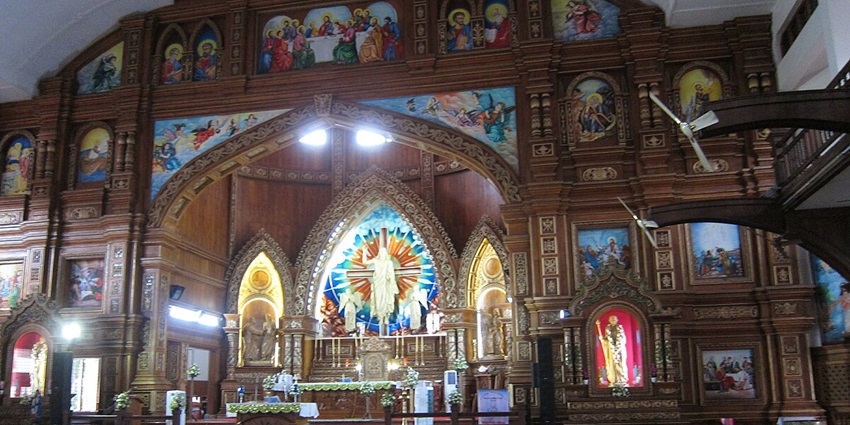 Snap of the interior of Malayattoor Church in Ernakulam, Kerala