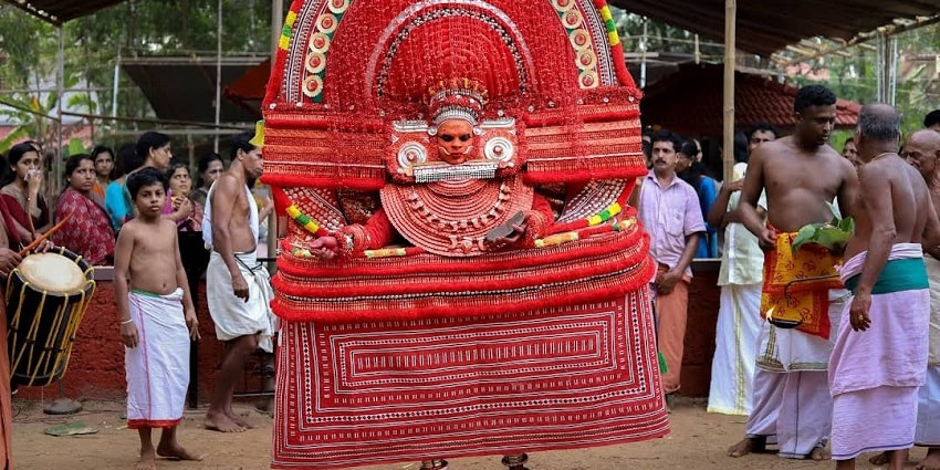 Kaniyal Bagavathi theyyam during the ritualistic performance