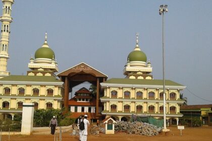 Malik Deenar Mosque is one of the most beautiful and revered mosques in the state of Kerala.