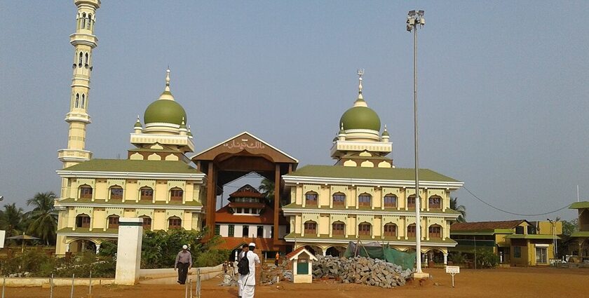 Malik Deenar Mosque is one of the most beautiful and revered mosques in the state of Kerala.