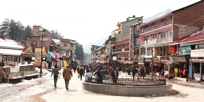 Shop for the local handicrafts of Manali on your trip to Hadimba Temple, Himachal Pradesh.