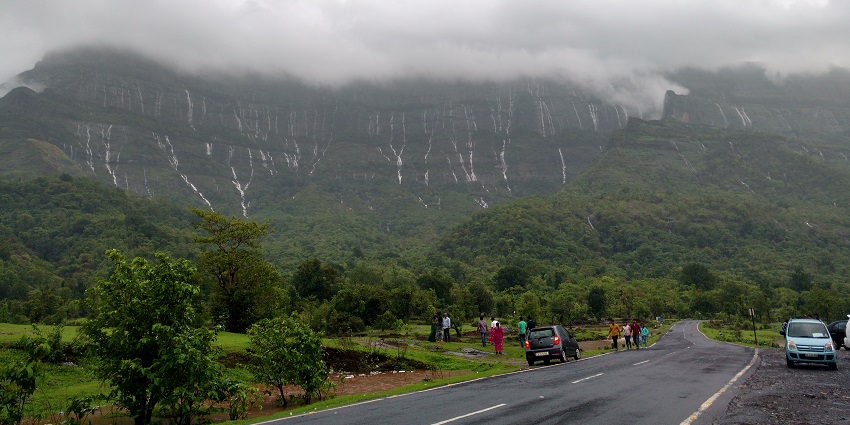 Malshej Ghat: Scenic view of mountain pass - places to visit in monsoon in India
