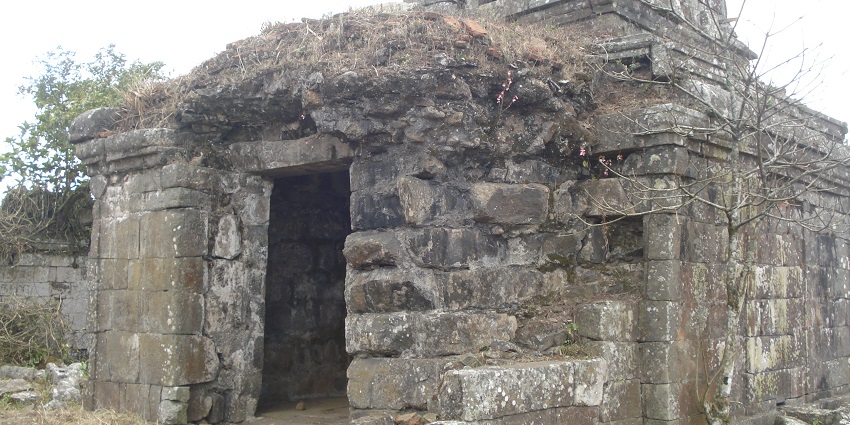 Pay your respects at the Mangala Devi Temple as part of the things to see in Thekkady