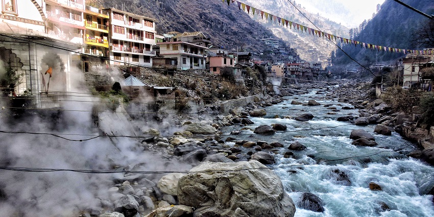 Manikaran is one of the most popular Indian hot springs known for its healing properties.