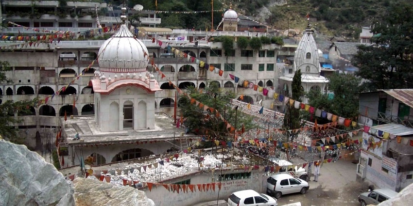 Manikaran: a sacred site with hot springs and scenic landscapes - things to do in Kullu