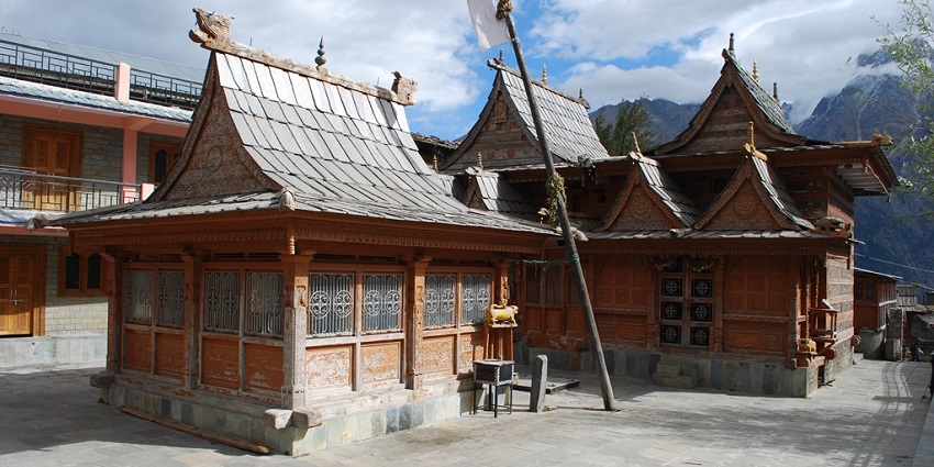 Seeking blessings at Manu Temple is one of the best things to do in Manali, Himachal.
