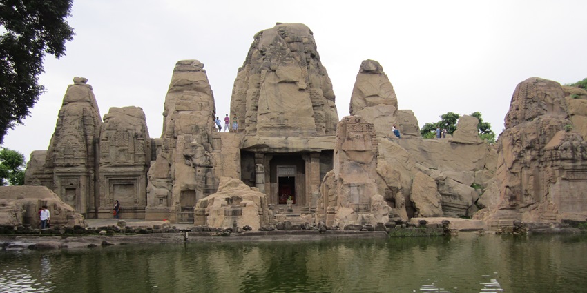 Masroor rock-cut temple and adjoining water tank – Places to visit near Bagalamukhi Temple