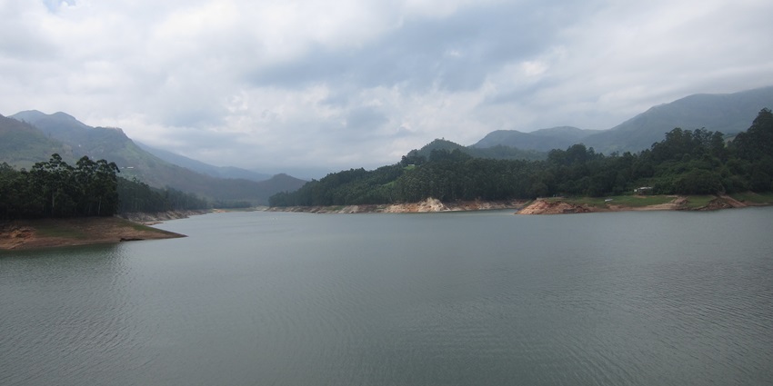 Visit Mattupetty Dam to witness scenic spots and panoramic views of greenery and waters.