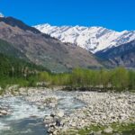 Picturesque view of Manali mountains - one of the best things to do on Manali in January