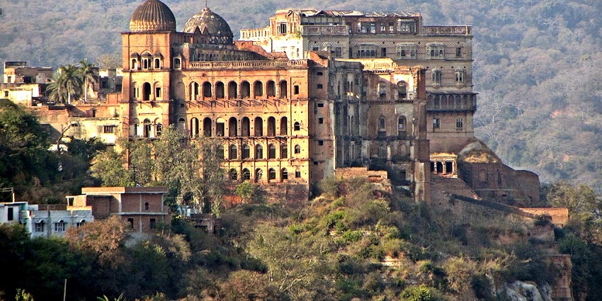 The breathtaking view of Mubarak Mandi Complex, from the serene Tawi River, India.