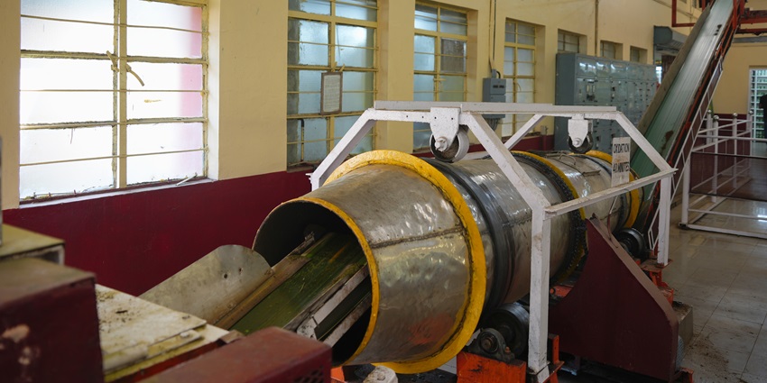 An inside view of the Munnar Tea Museum featuring tea-making equipment and more.