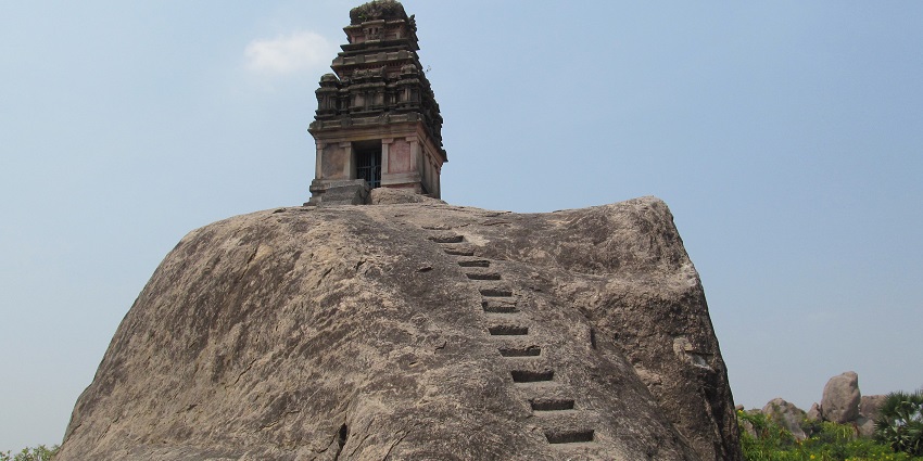 While exploring the vicinity of the adventure park, do explore the Murugan Hills