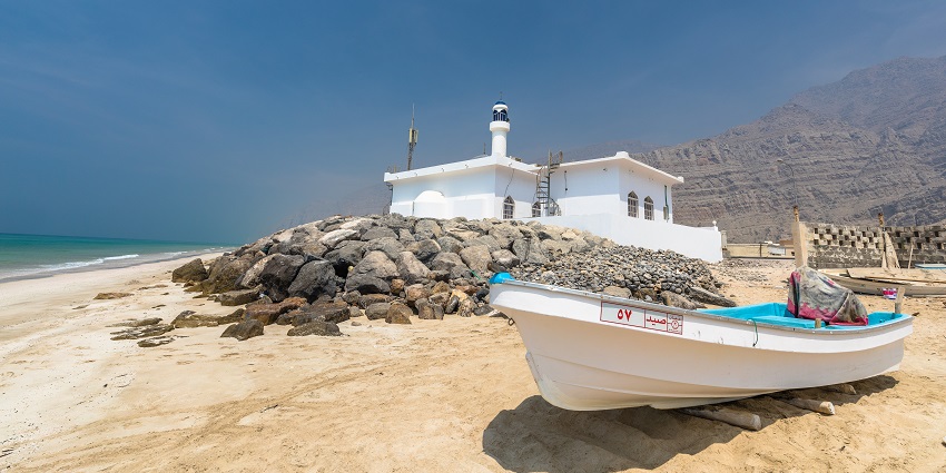 Musandam is one of the best places for snorkelling in Dubai for adventurous tourists