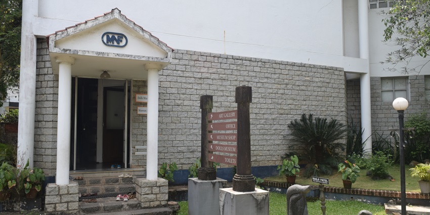 Explore the ancient manuscripts at the Palm-leaf Manuscript Museum in Thiruvananthapuram