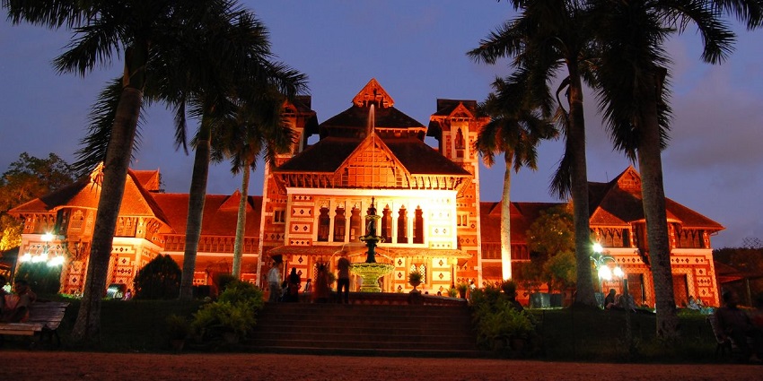 Napier Museum And zoo, one of the places to visit in Trivandrum at night, radiates legacy.