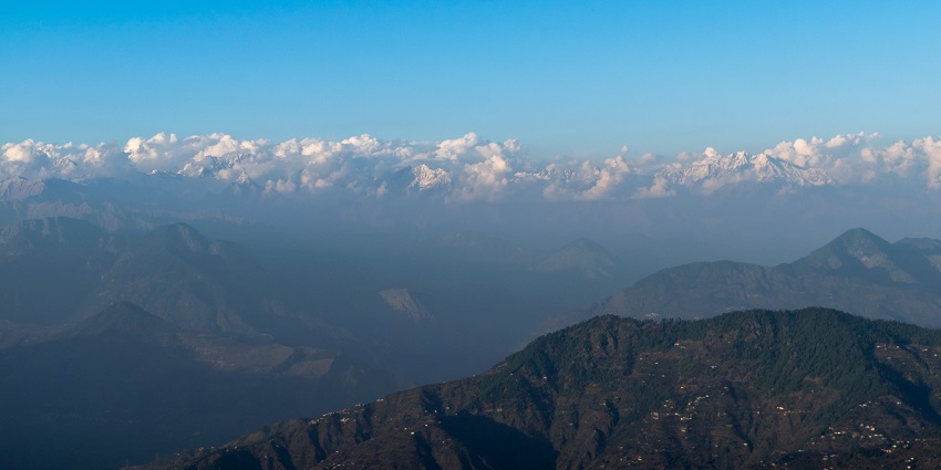 Stunning mountain views of Narkanda, one of the places to visit in Himachal in july