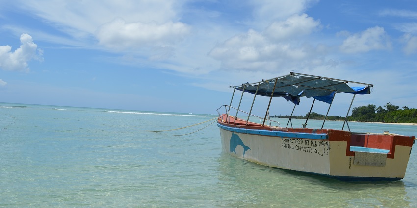 Neil Island belongs to the Ritchie’s Archipelago of Andaman and is a haven for kayaking.