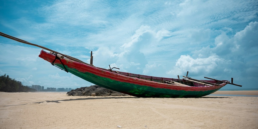 A glimpse of Nellikunnu Beach, a beautiful and quiet beach close to Kasaragod, Kerala.