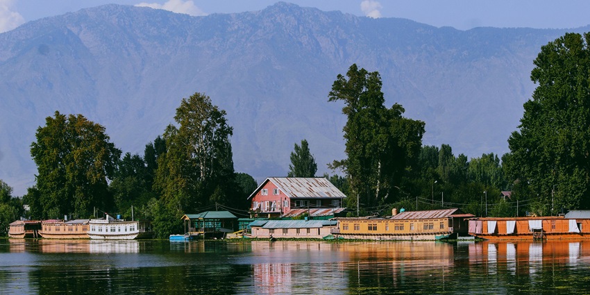Experience the beauty of Srinagar by riding one of the houseboats on Nigeen Lake.
