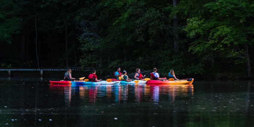 A bunch of people indulged in Night Kayaking, one of the top things to do in Andaman.