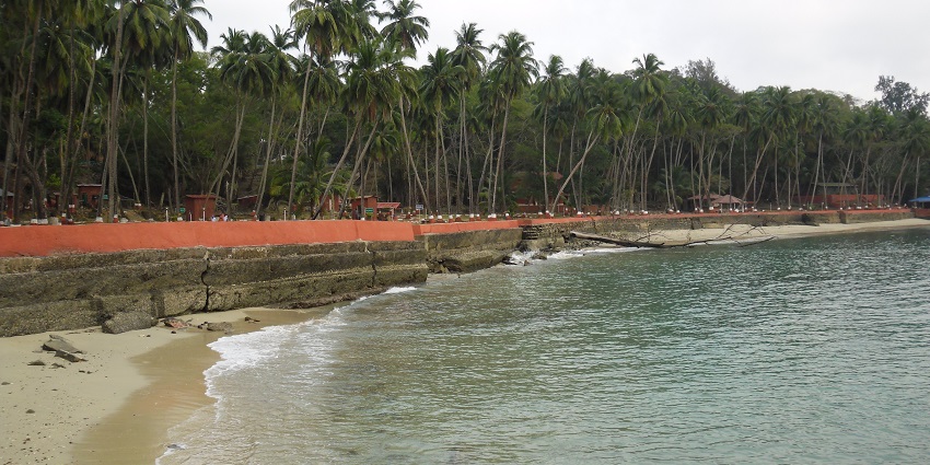 View of the shoreline of one of the scenic beaches in Port Blair, the North Bay Beach