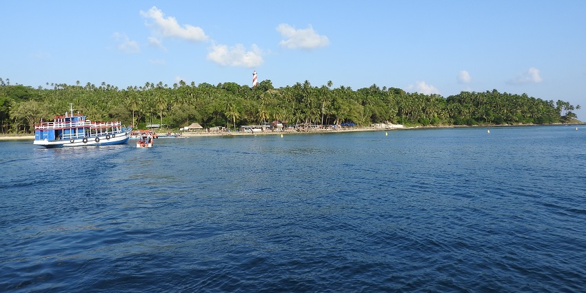 North Bay Island is a popular attraction near Port Blair that most tourists love to visit.