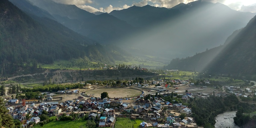Image of View of Gulabgarh town and Paddar valley - one of the best places to visit around this national park
