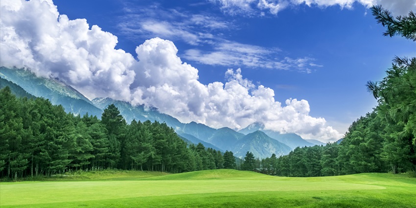 A view of Pahalgam Golf Course’s natural beauty in full bloom in Betaab Valley in winter.