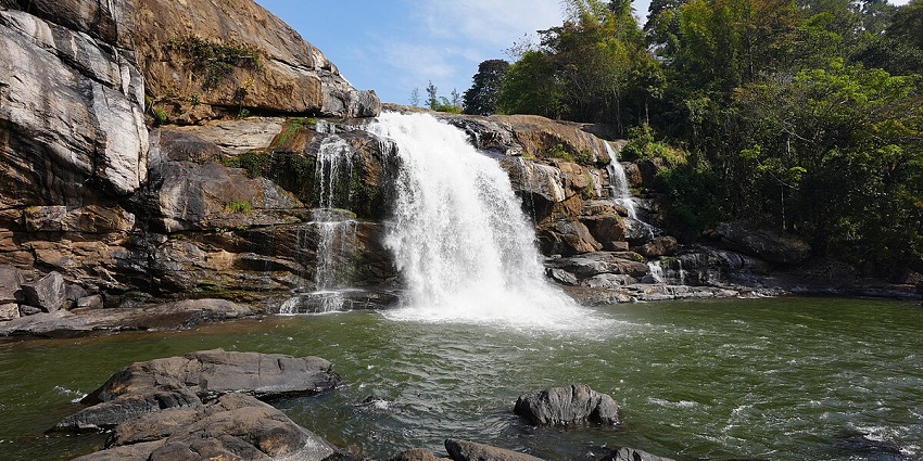 A stunning view of free-flowing water in Kerala, which is a must-visit for travellers.