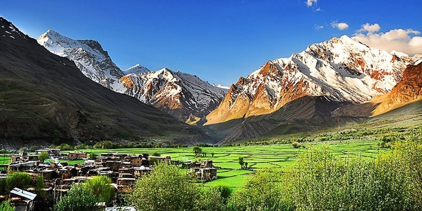 Starting from Suru Valley and culminating to Zanskar Lake, this is a challenging trek.