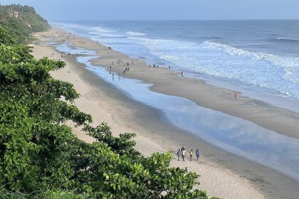 Papanasam Beach is one of the most alluring places to visit near Varkala.