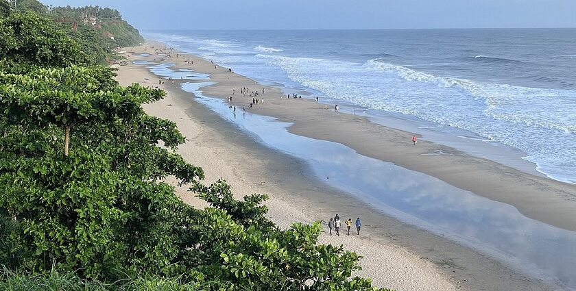 Papanasam Beach is one of the most alluring places to visit near Varkala.