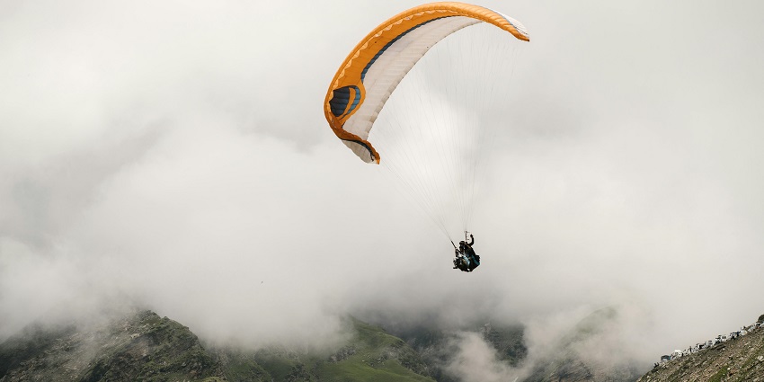 Bir Billing is the paragliding capital of India, attracting several visitors every day.
