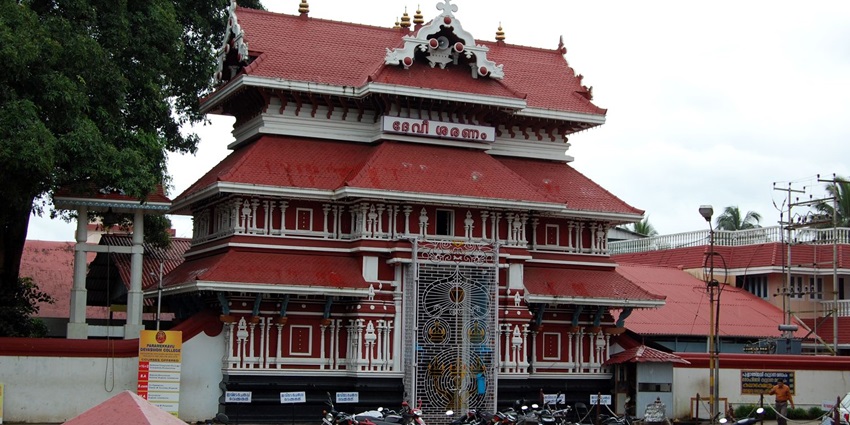 Vibrant facade and traditional architecture of Paramekkavu Temple, famous for Pooram festival.