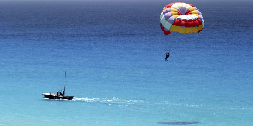 Parasailing at Havelock Island is one of the adventurous things to do in Andaman.