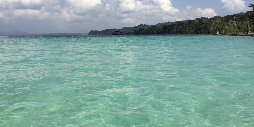 Cherish both adventure and natural beauty while enjoying parasailing in Andaman.