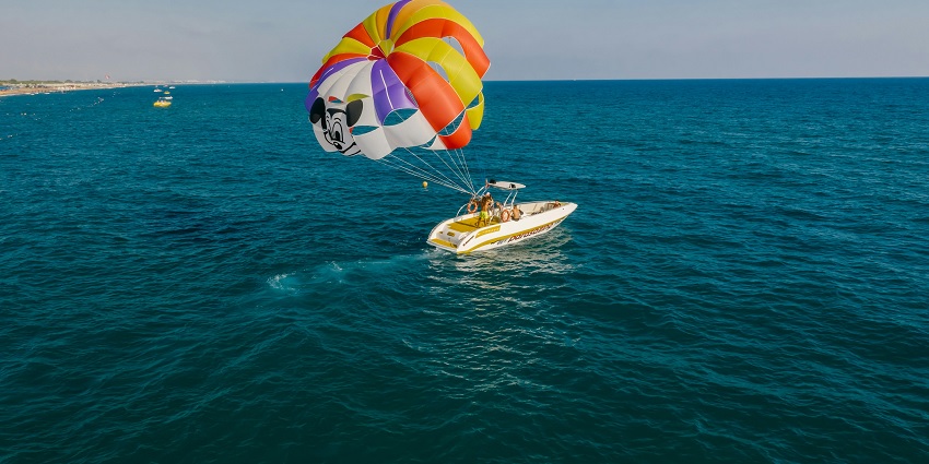 Get to savour magnificent views while enjoying parasailing in North Bay Island.